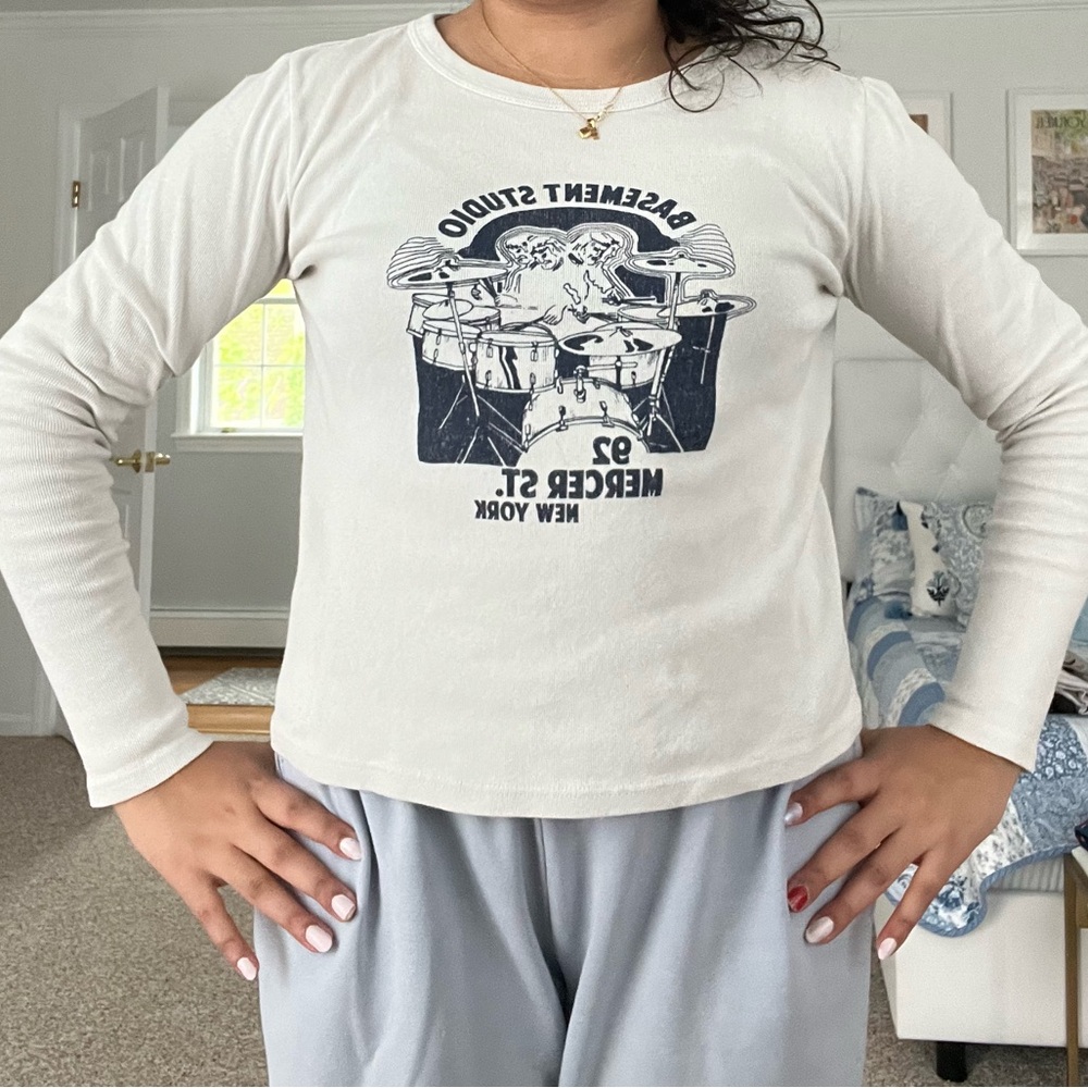 Brandy Melville basement studio top